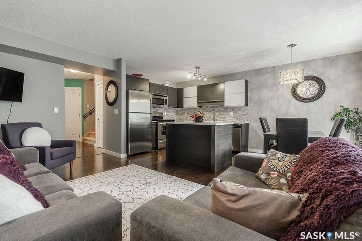 Property Photo:  410 Ledingham Way 114  SK S7V 0C4 