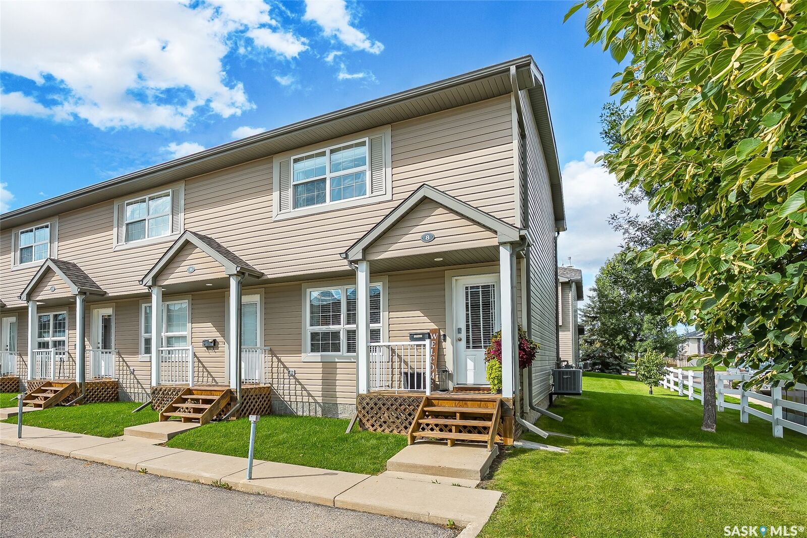 Property Photo:  300 Maccormack Road 8  SK S0K 2T0 