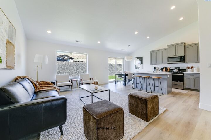 Property Photo: 10120 Sunset Trail WA 99301