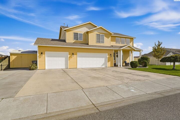 Property Photo:  5305 Truman Lane  WA 99301 