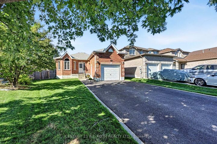 Property Photo:  12 Lamont Crescent  ON L4N 2G8 