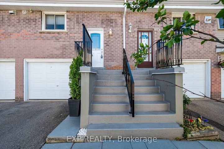 Property Photo:  400 Mississauga Valley Boulevard 38  ON L5A 3N6 