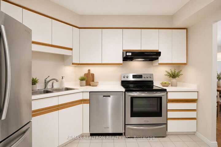 Photo de la propriété:  695 Richmond Street 1006  ON N6A 5M8 