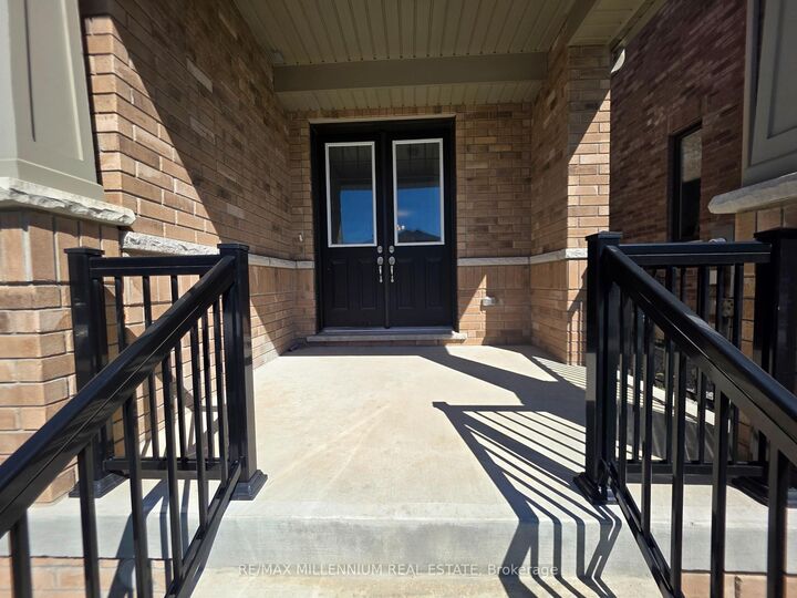 Property Photo:  87 Bearberry Road E  ON L9X 2C9 