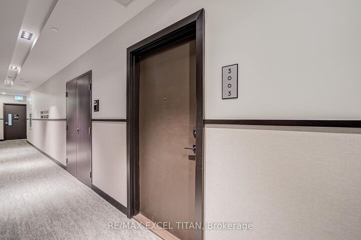 Property Photo:  498 Caldari Road N 3003  ON L4K 0R6 