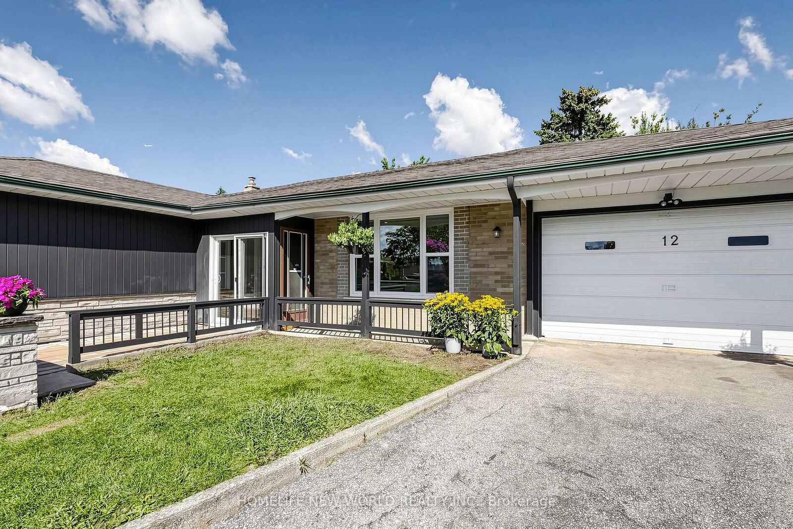 Property Photo: 12 Greyfriar Court ON M3N 2A9
