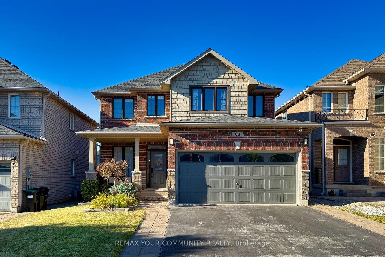 Photo de la propriété:  62 Jewel House Lane  ON L4N 8J7 