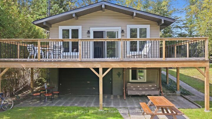 Property Photo:  313 Spruce Crescent  ON N0G 2R0 