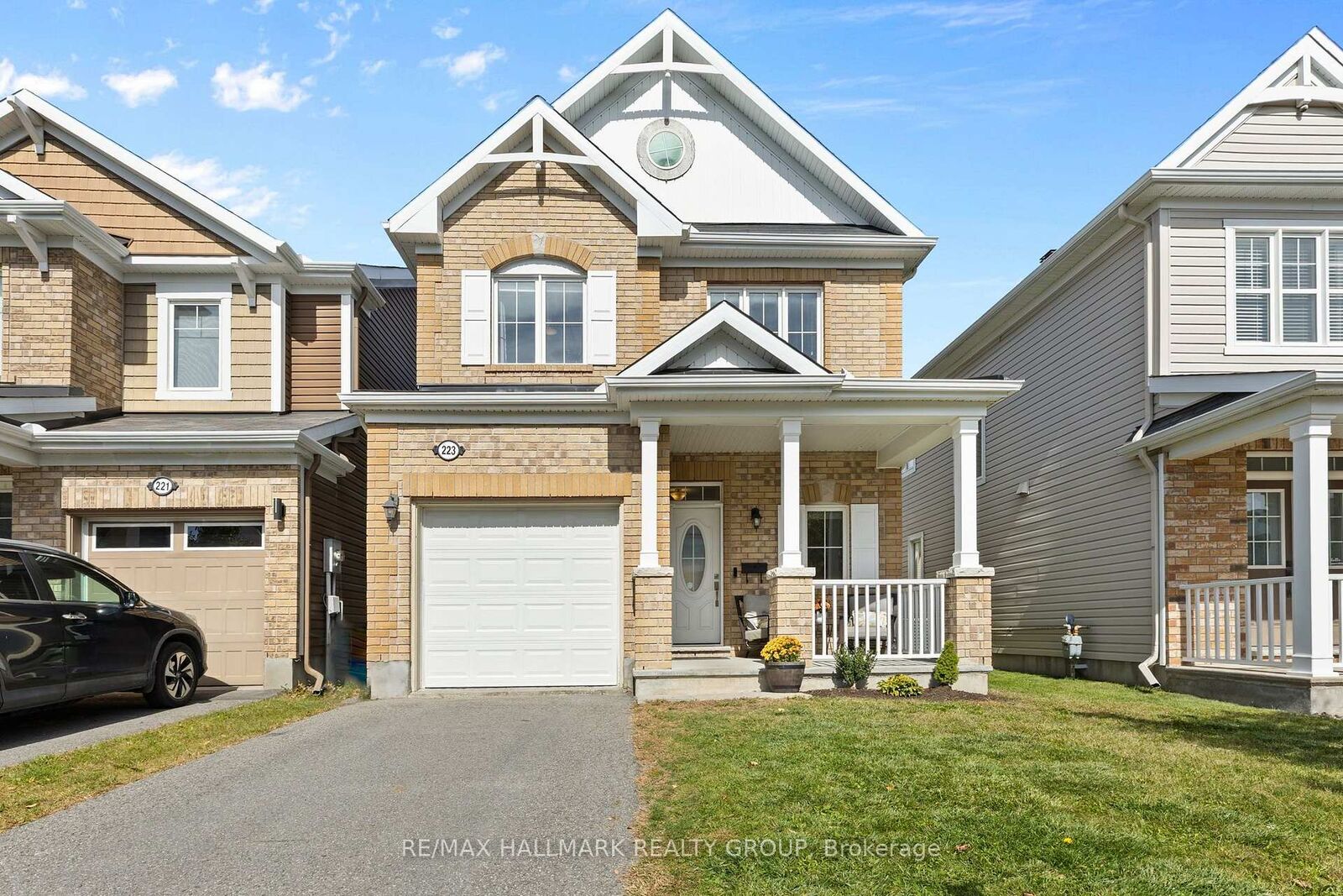 Property Photo:  223 Serra Ridge  ON K4A 0V8 