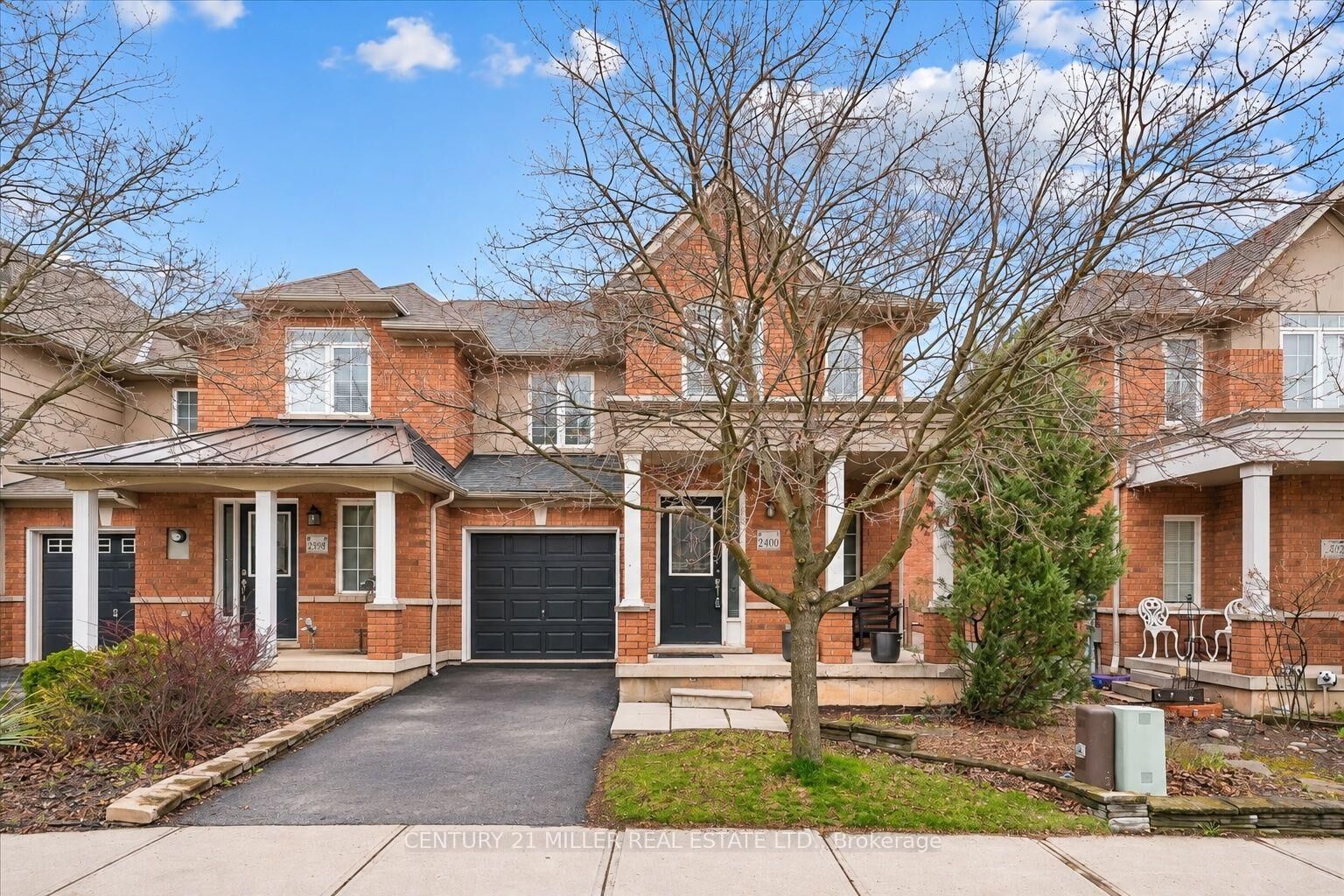 Property Photo: 2400 Sequoia Way ON L6M 4Z7