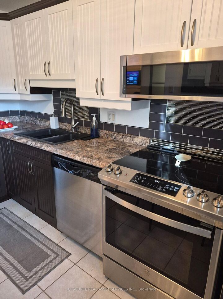Photo de la propriété:  1576 Lassiter Terrace  ON K1J 8N4 