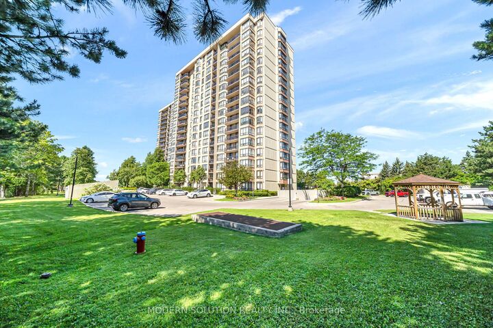 Property Photo:  20 Cherrytree Drive 501  ON L6Y 3V1 