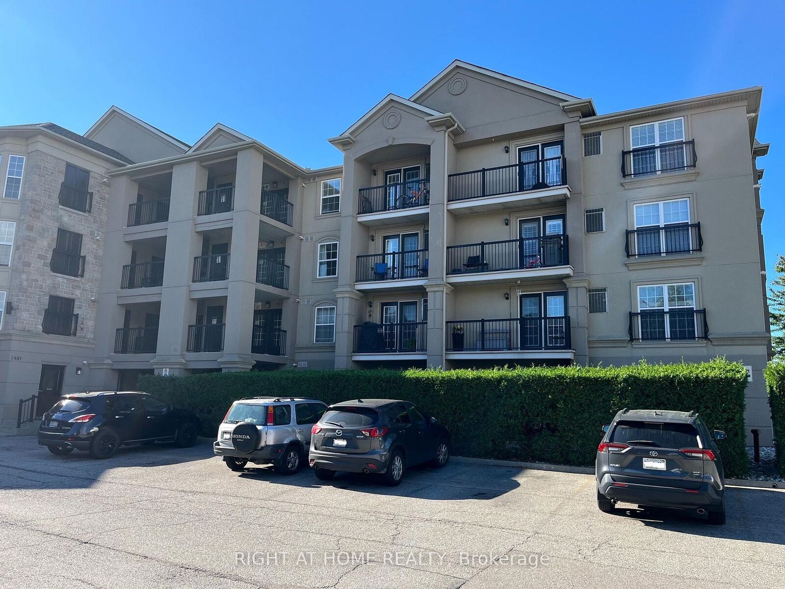 Property Photo:  1487 Maple Avenue 401  ON L6T 0B7 