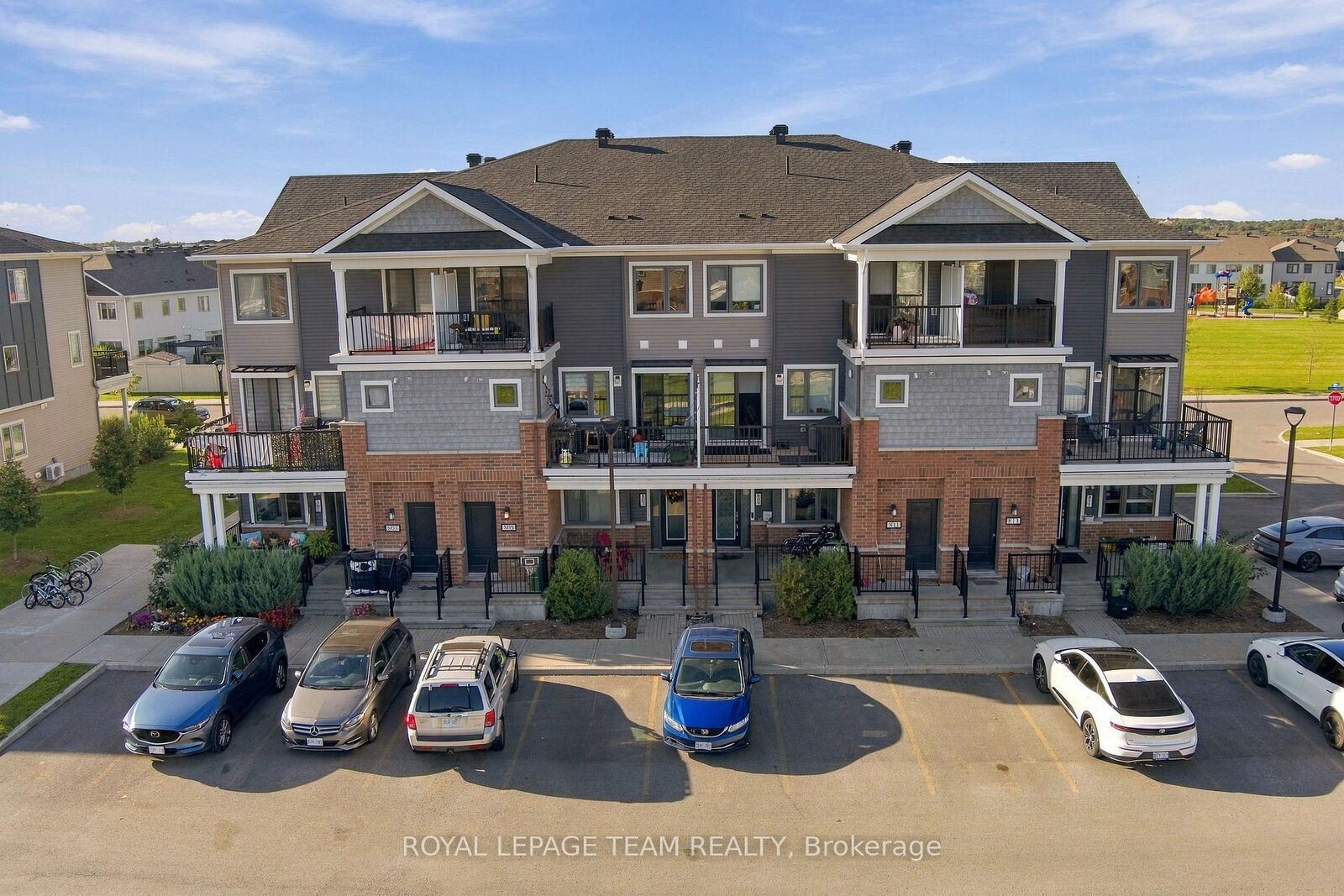 Property Photo:  807 Nautilus Private  ON K2V 0S3 