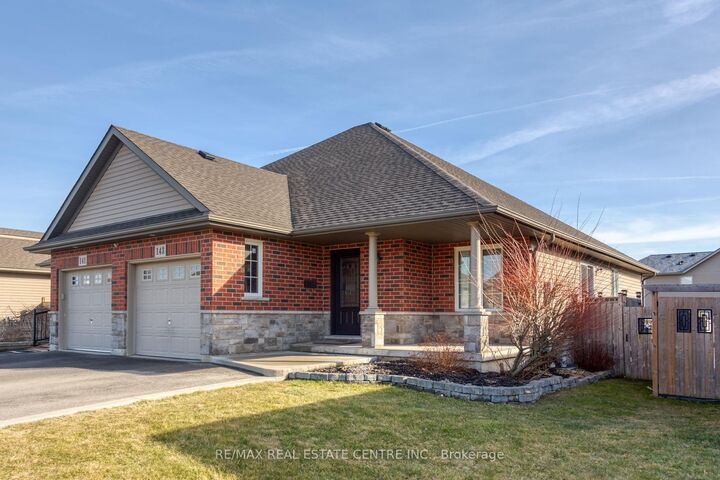Photo de la propriété:  143 Anastasia Boulevard  ON L0R 2A0 