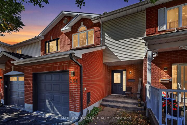 Property Photo:  254 Stoneway Drive  ON K2G 6A8 