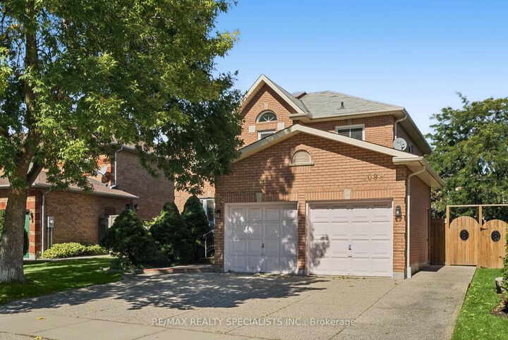 Property Photo:  1099 Thoresby Drive  ON L6J 7M6 
