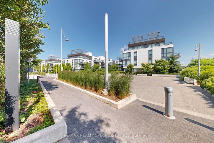 Property Photo:  233 Broward Way 10  ON L9S 0M1 