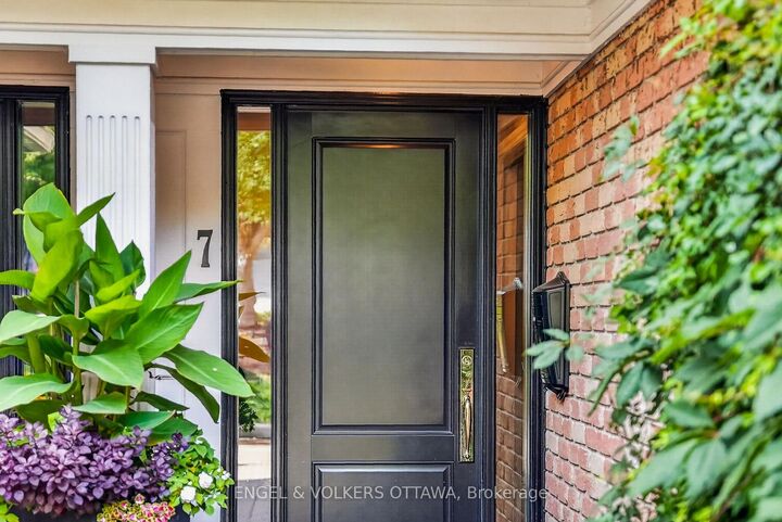 Photo de la propriété:  55 Whitemarl Drive 7  ON K1L 8J9 
