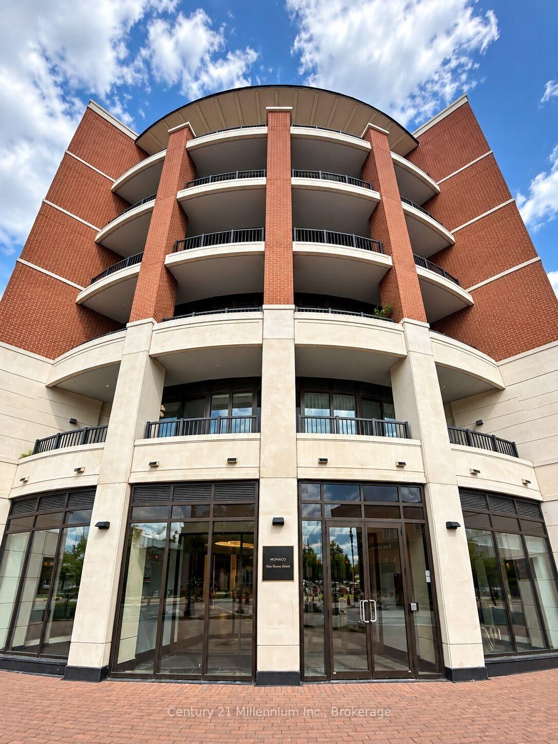 Property Photo:  1 Hume Street 402  ON L9Y 0X3 
