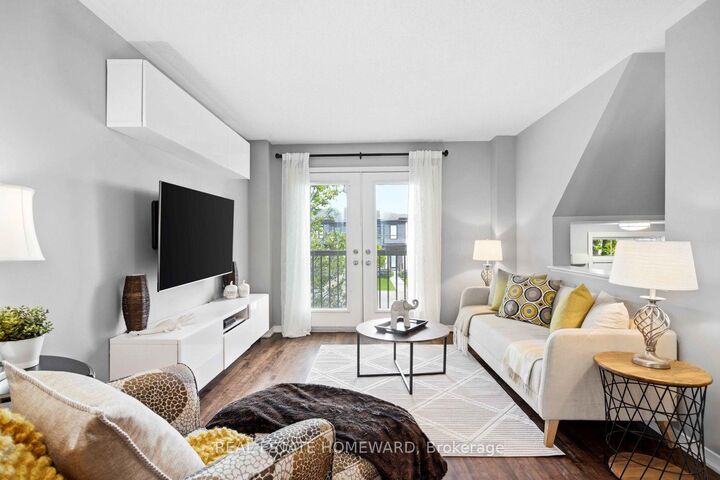 Property Photo:  571 Longworth Avenue E 10  ON L1C 0H3 