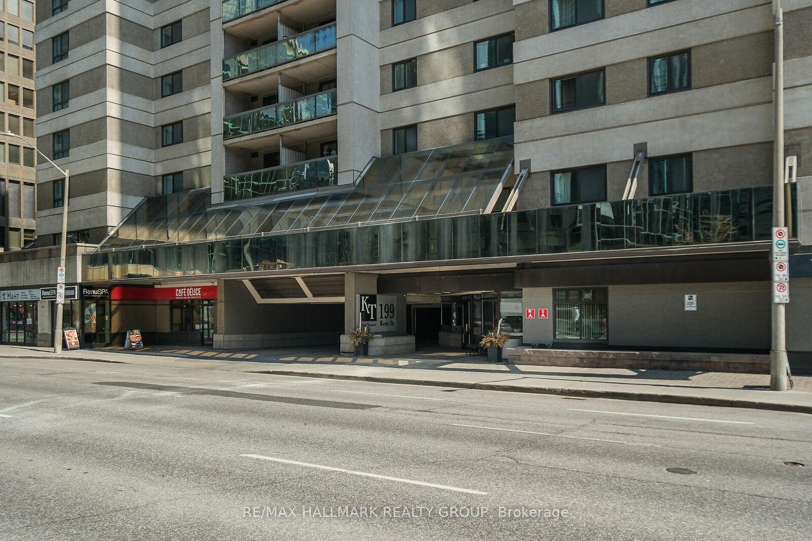 Property Photo:  199 Kent Street 604  ON K2P 2K8 