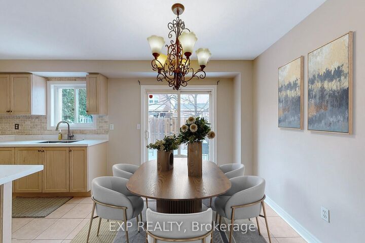 Property Photo:  21 Eastview Gate 36  ON L6P 1P6 