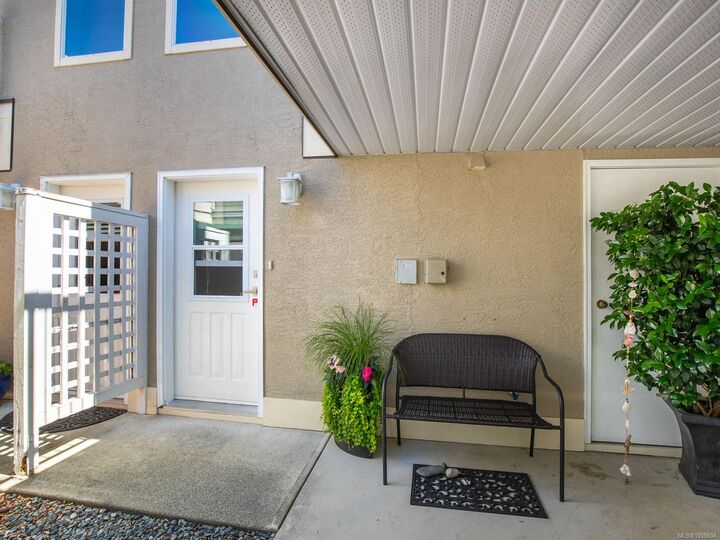 Property Photo:  6012 Jake's Pl  BC V9T 6E7 