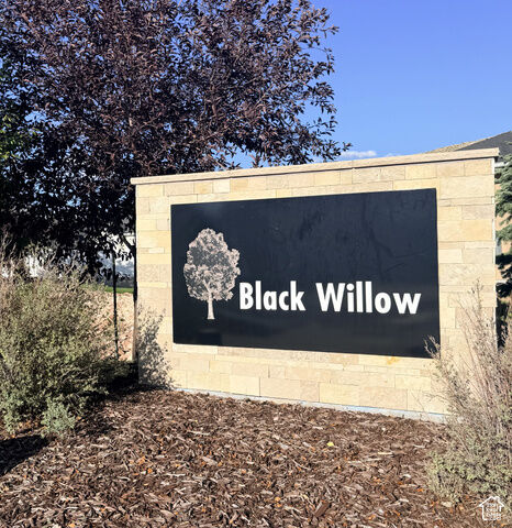 Property Photo:  24 E Black Willow Dr 8  UT 84017 