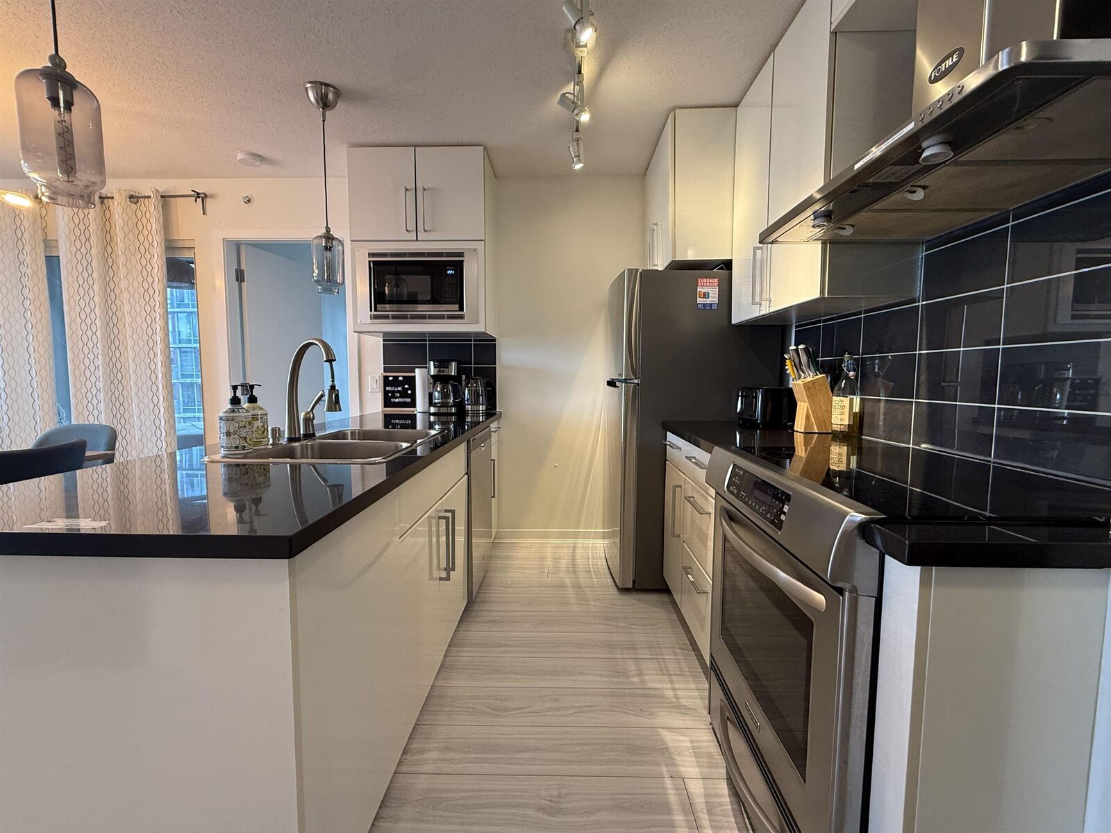 Property Photo:  689 Abbott Street 1002  BC V6B 0J2 