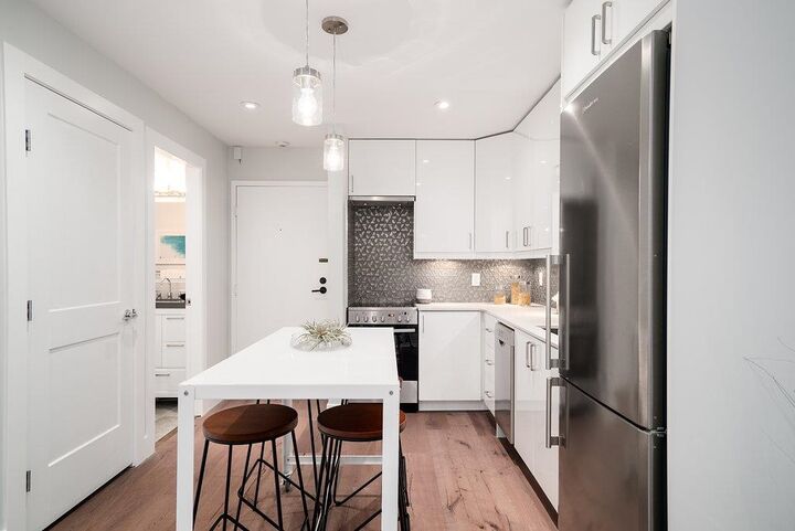 Property Photo:  1425 Cypress Street 208  BC V6J 3L1 