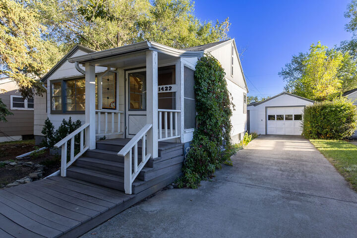 Property Photo: 1422 Avenue E MT 59102