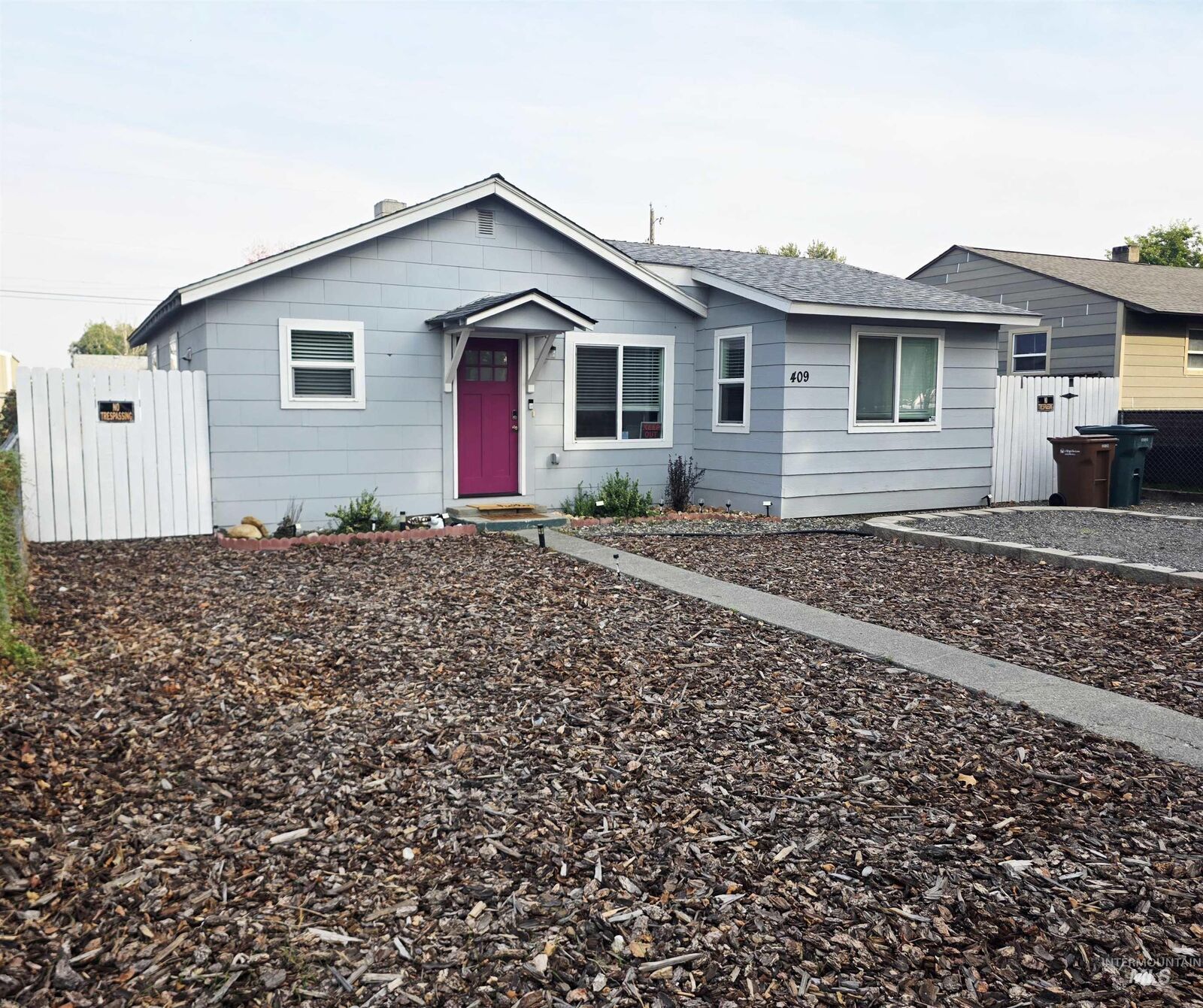 Property Photo:  409 8th St  WA 99403 