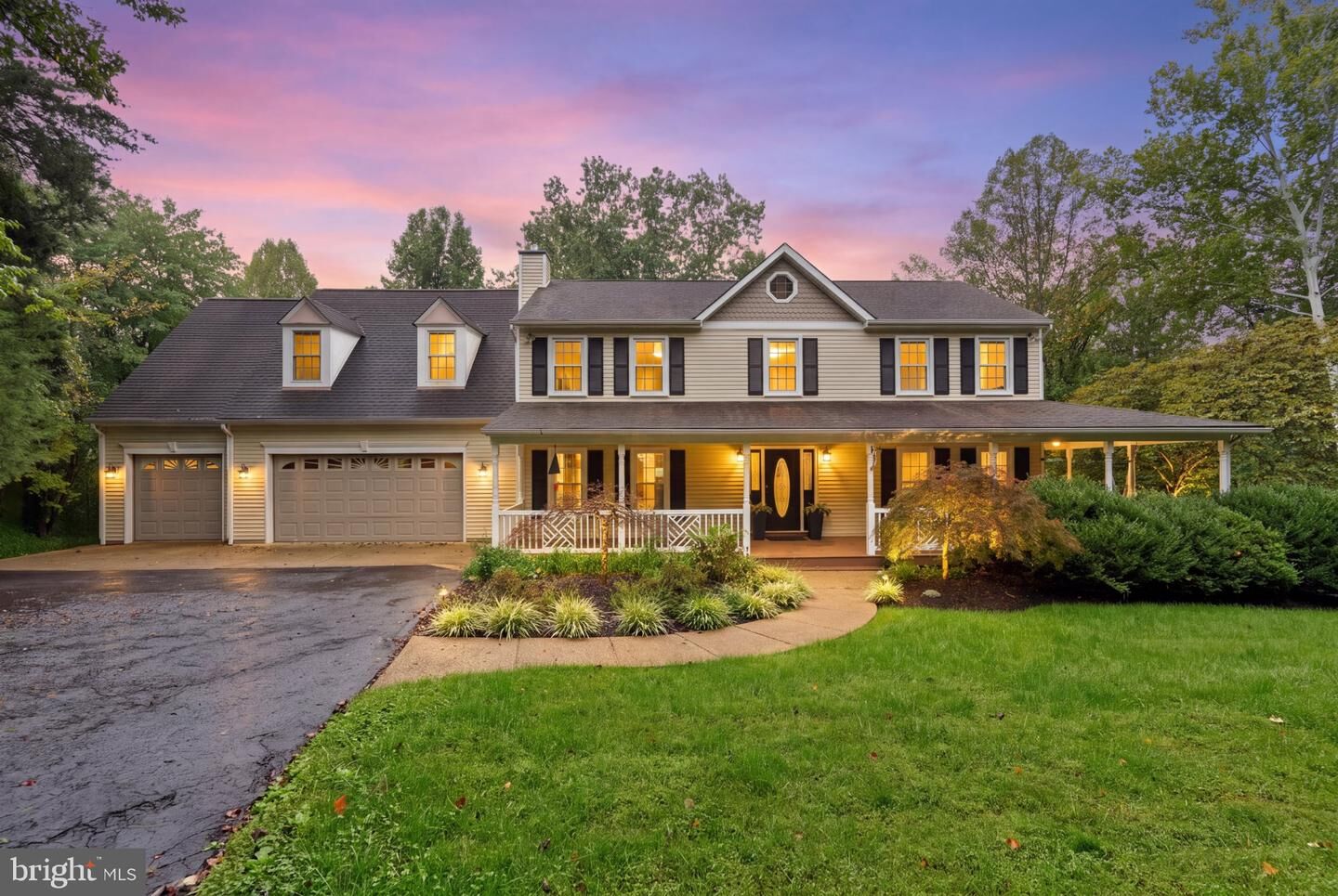 Property Photo:  7154 Chesterfield Drive  VA 20187 