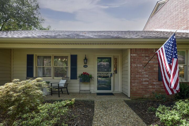 Property Photo: 707 Pleasant Valley Drive AR 72227
