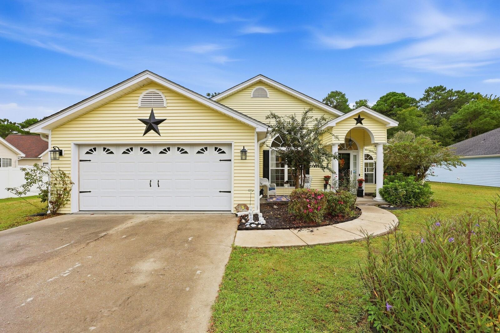 Property Photo:  2517 Hunters Trail  SC 29588 
