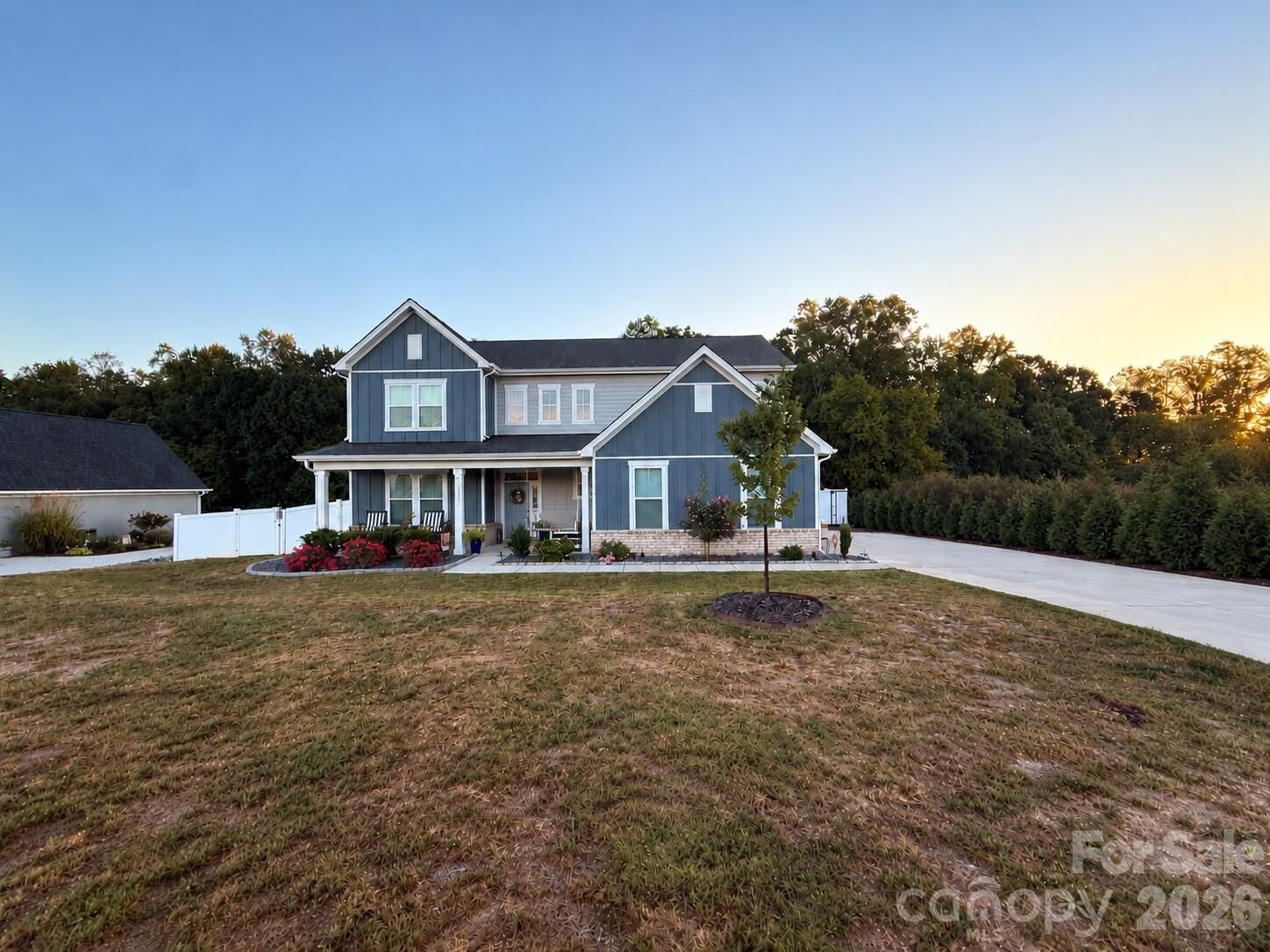 Property Photo:  1305 Coppergate Drive  NC 28147 