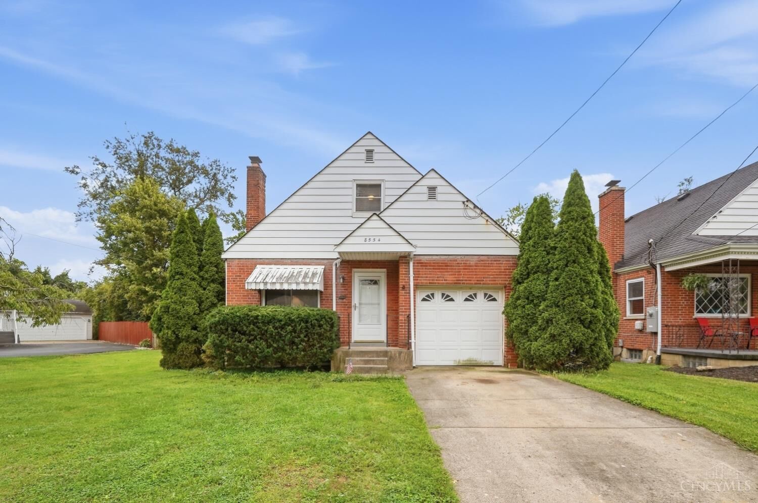 Property Photo: 8554 Plainfield Road OH 45236