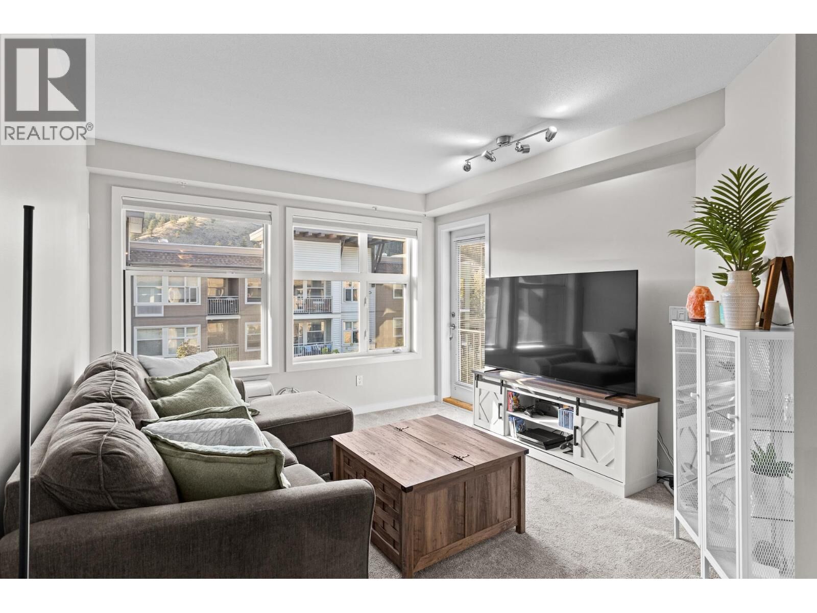Property Photo:  533 Yates Road 411  BC V1V 2T8 