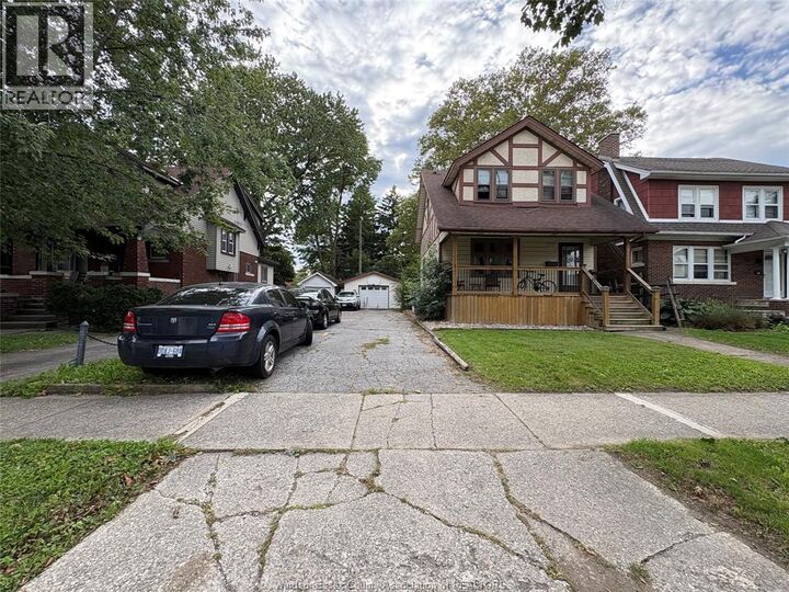 Property Photo:  343 Randolph Avenue Room 1  ON N9B 2T4 