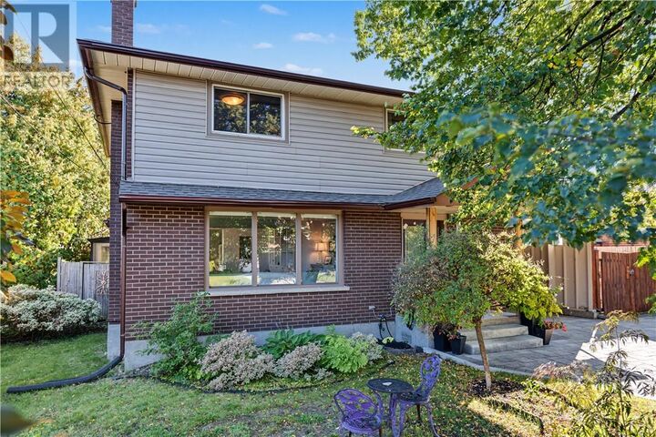Property Photo:  1243 Hawthorne Drive  ON P3A 1K8 