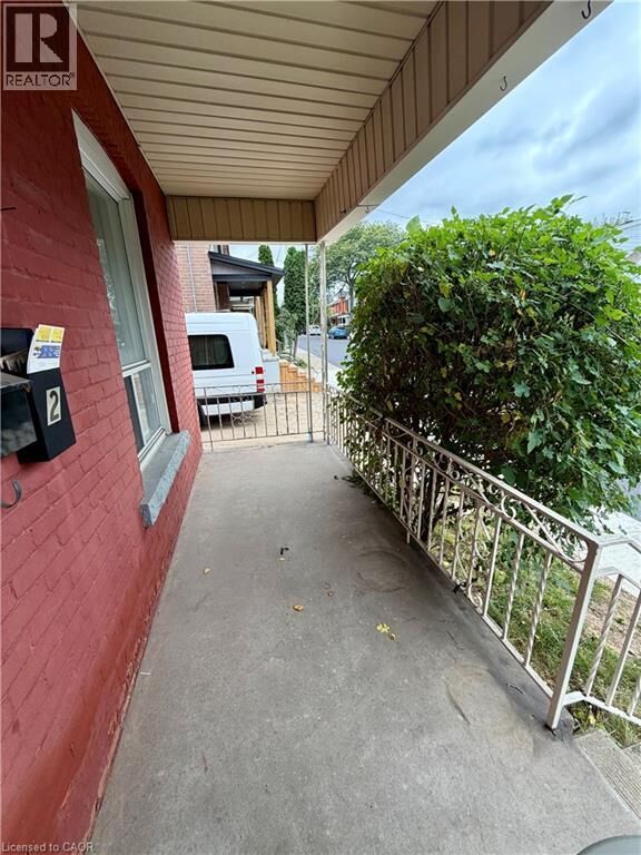 Property Photo:  58 St. Matthew's Avenue 1  ON L8L 5P3 