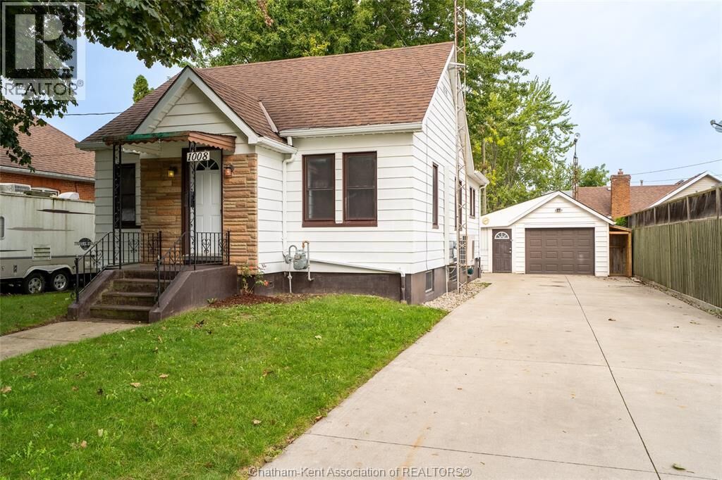 Property Photo:  1008 James Street  ON N8A 2P8 
