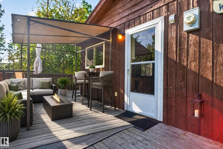 Property Photo:  9 Horseshoe Crescent  AB T0E 1A0 
