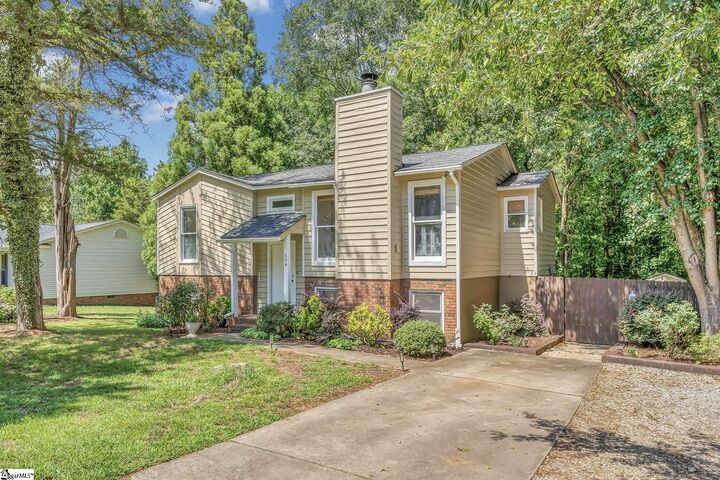 Property Photo: 504 Holland Road SC 29681