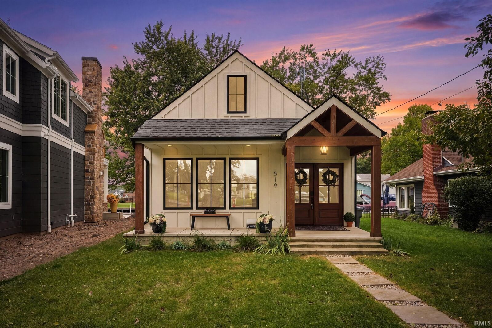 Property Photo: 519 E Lake View Road IN 46567-9437