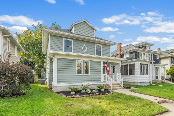 Property Photo:  1219 Crescent Avenue  IN 46805-4318 