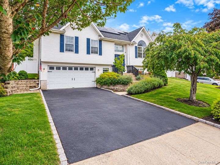 Property Photo:  56 Beechwood Drive  NY 11949 