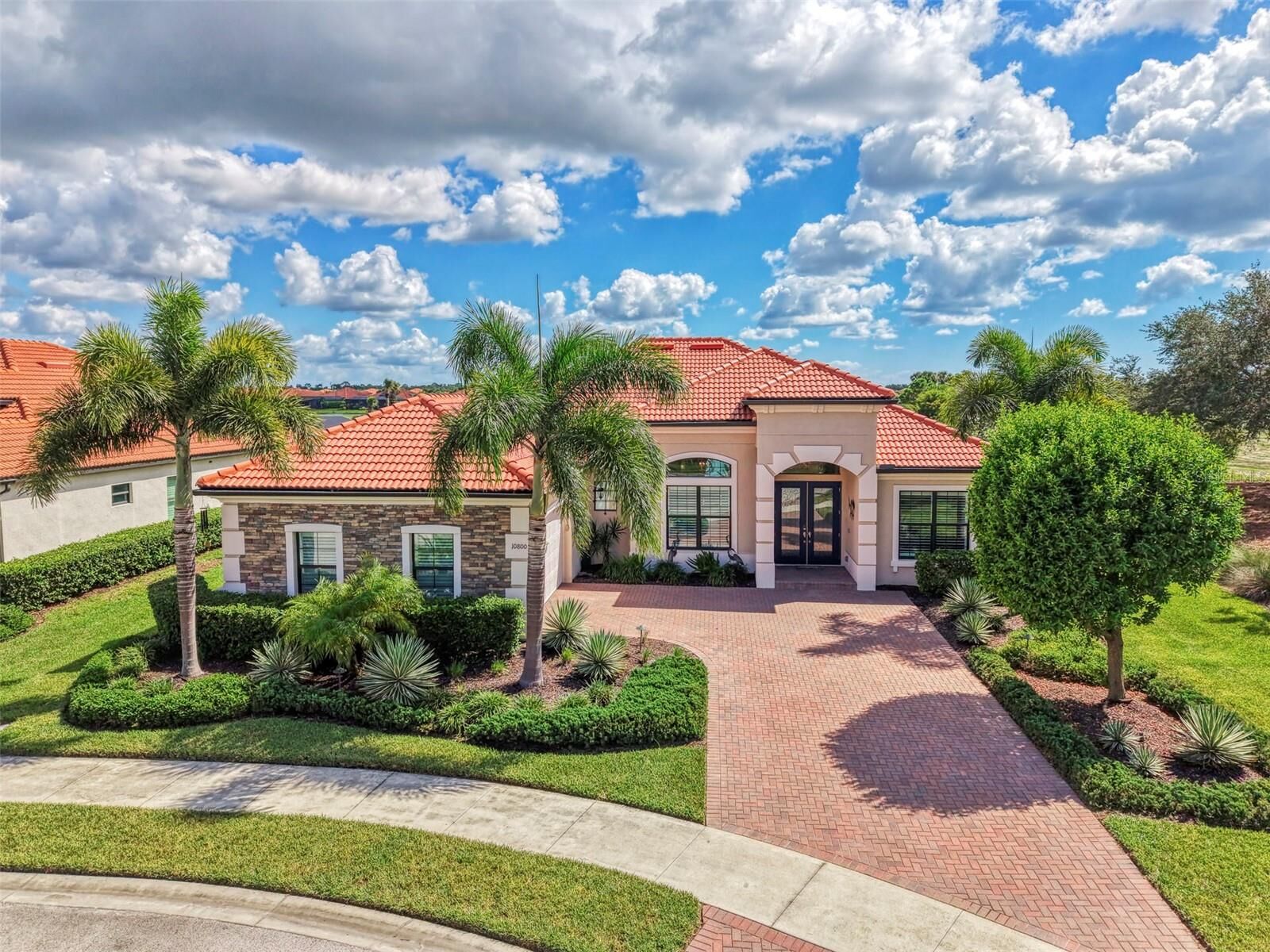 Property Photo:  10800 Whisk Fern Drive  FL 34293 