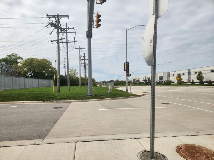 Property Photo: 621 W Rawson Ave WI 53154